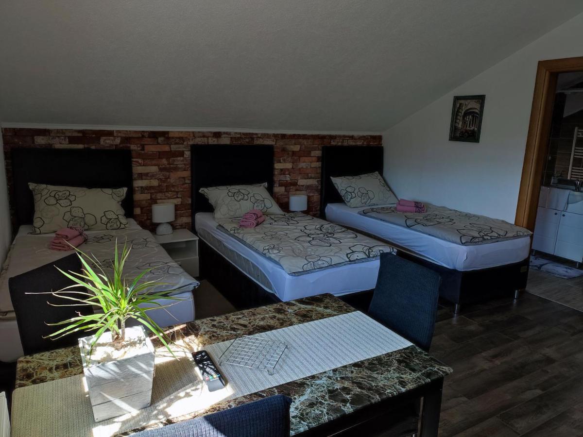 Apartman Toni Gracac  Bagian luar foto