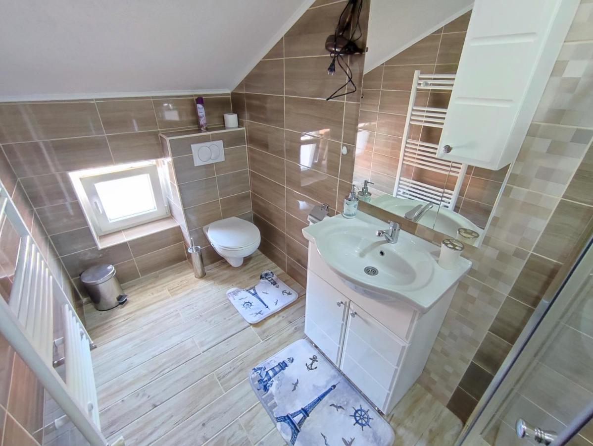 Apartman Toni Gracac  Bagian luar foto