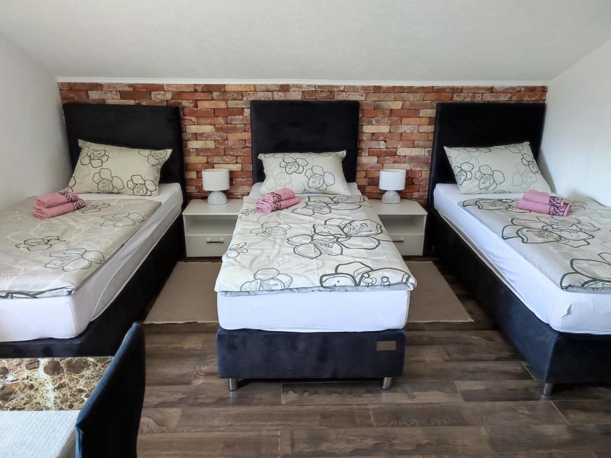 Apartman Toni Gracac  Bagian luar foto