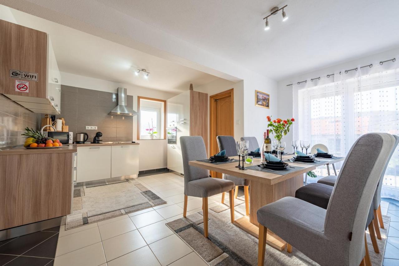 Apartman Toni Gracac  Bagian luar foto