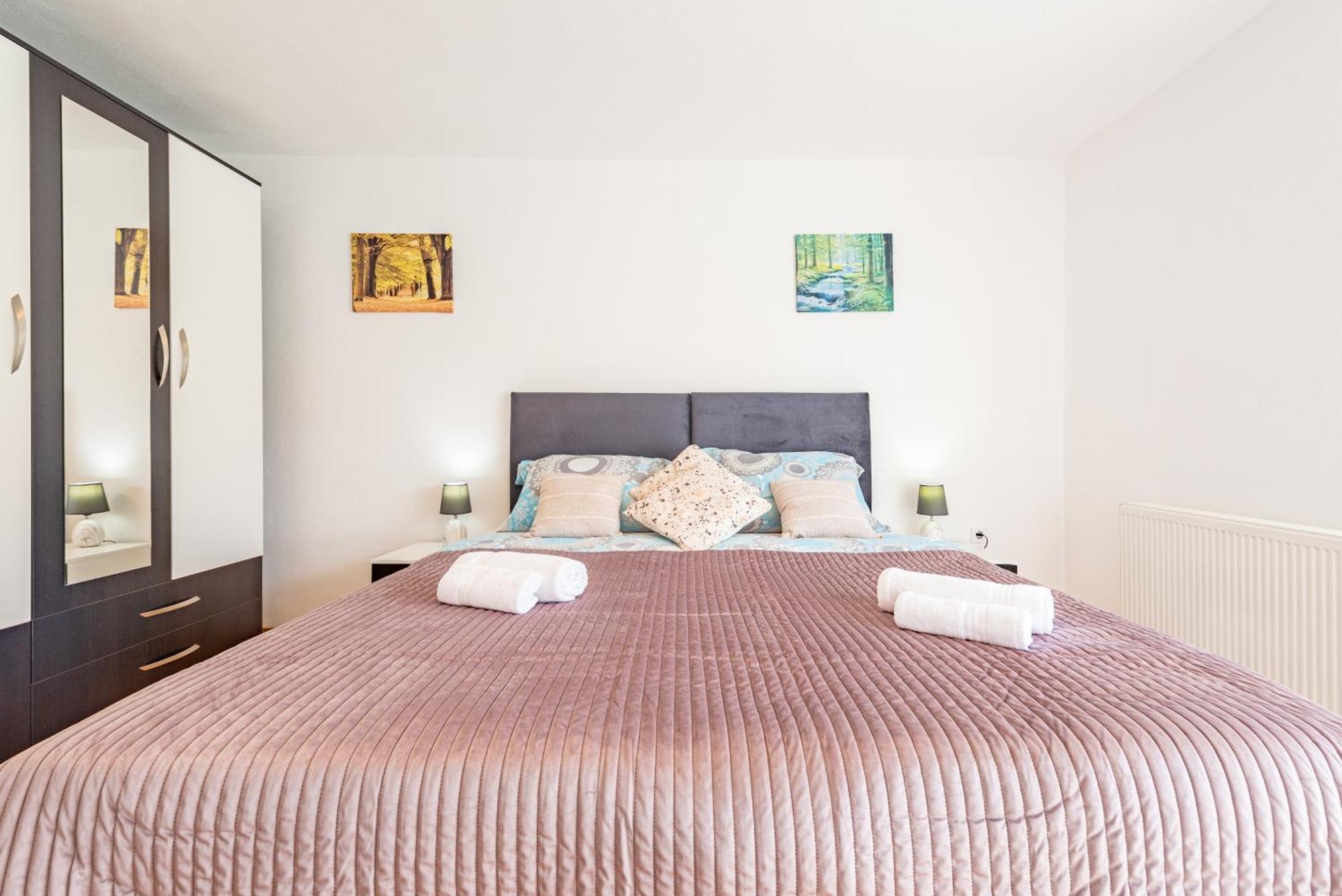 Apartman Toni Gracac  Bagian luar foto