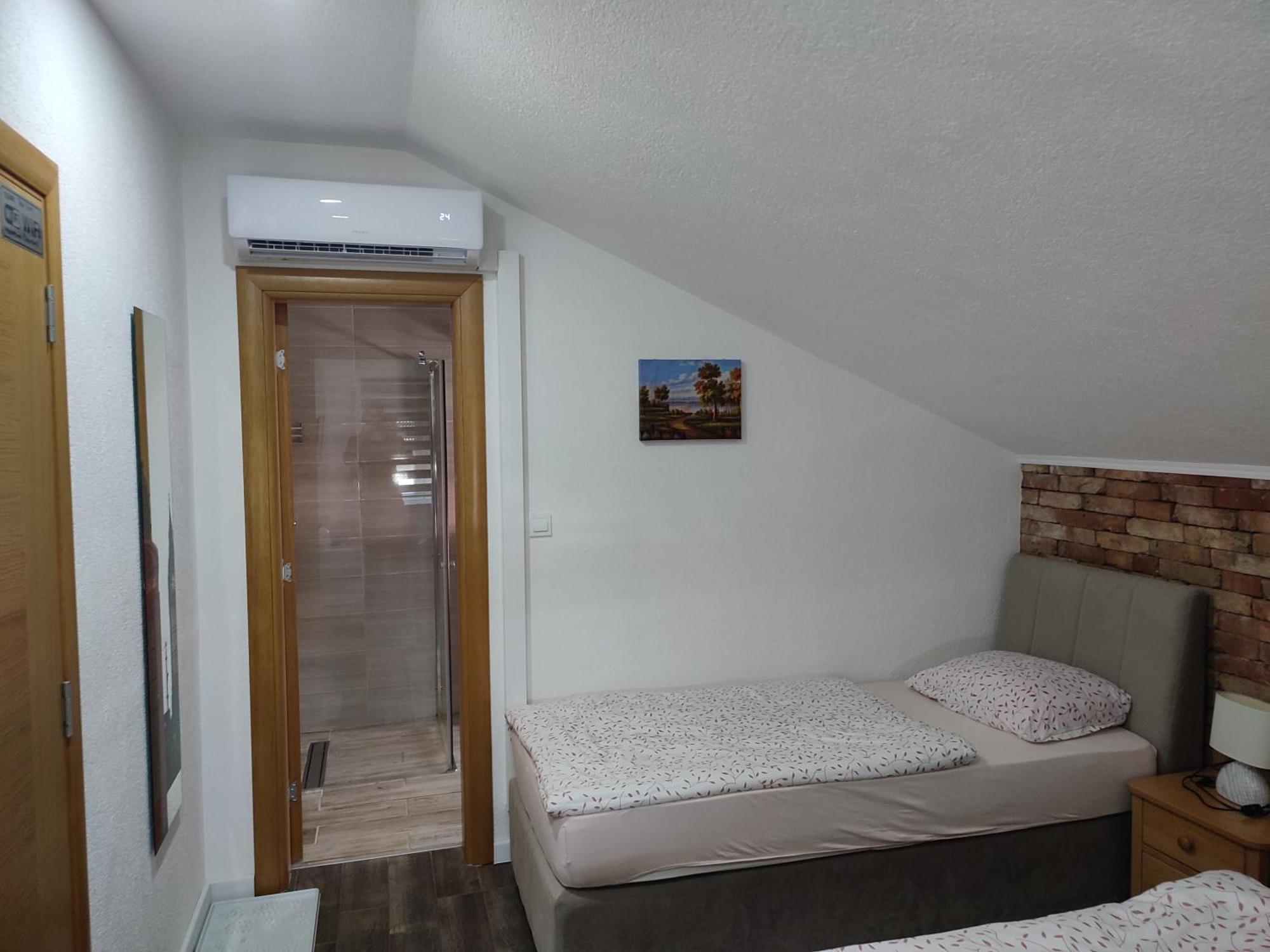 Apartman Toni Gracac  Bagian luar foto